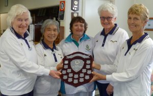 2015 winners: J Mortimer, S Hashimoto, H Stromsmoe, B Nelson Gordon) with the donor of the trophy, Anne Cowlishaw (centre).
